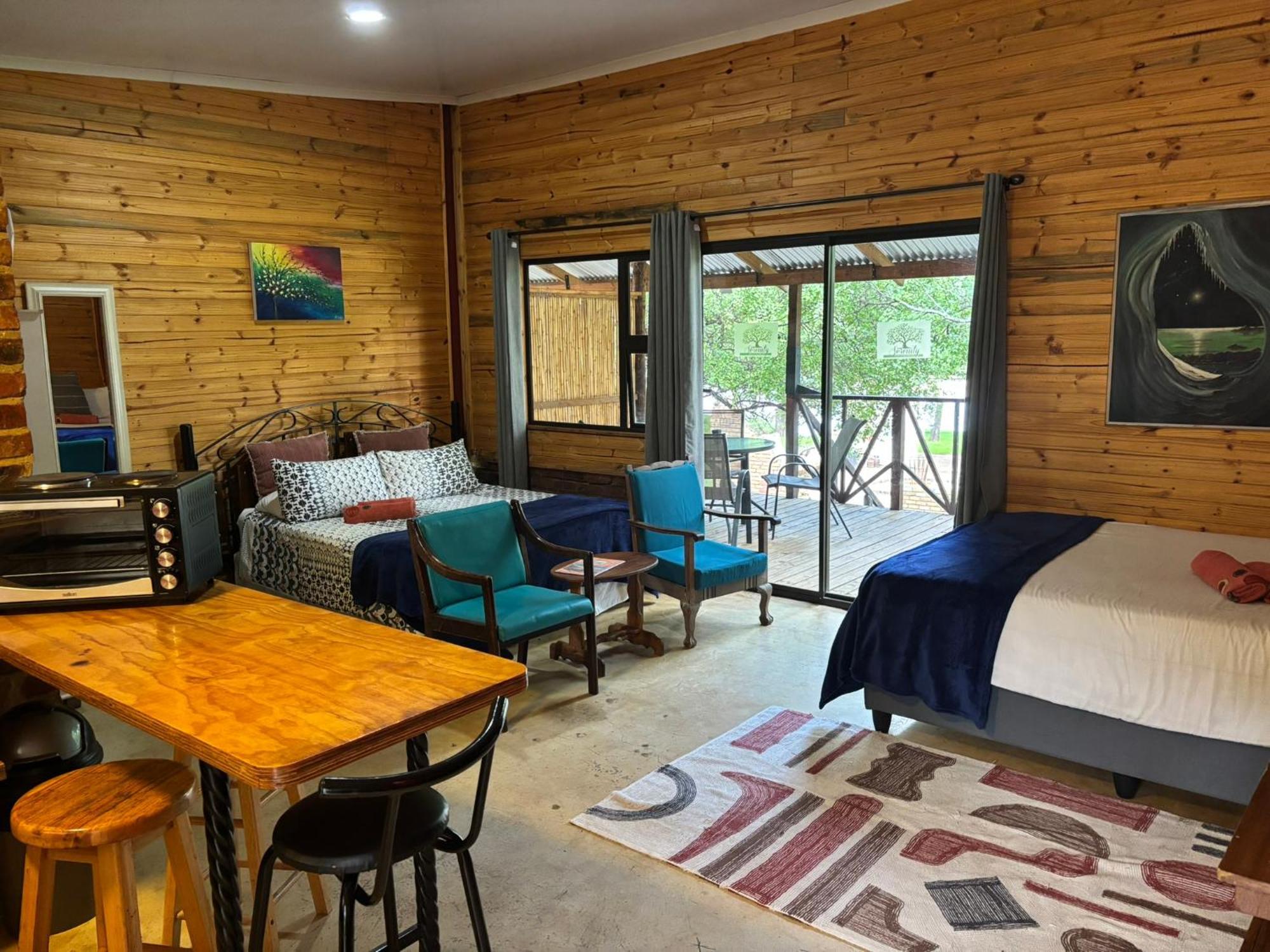 Serenity Guesthouse Klerksdorp Exterior photo